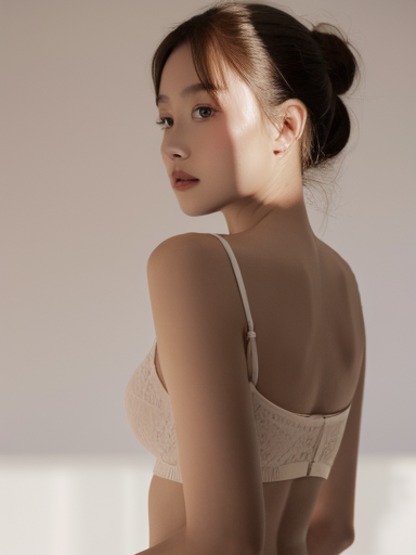 轻纱·流云：半透明衣物之美